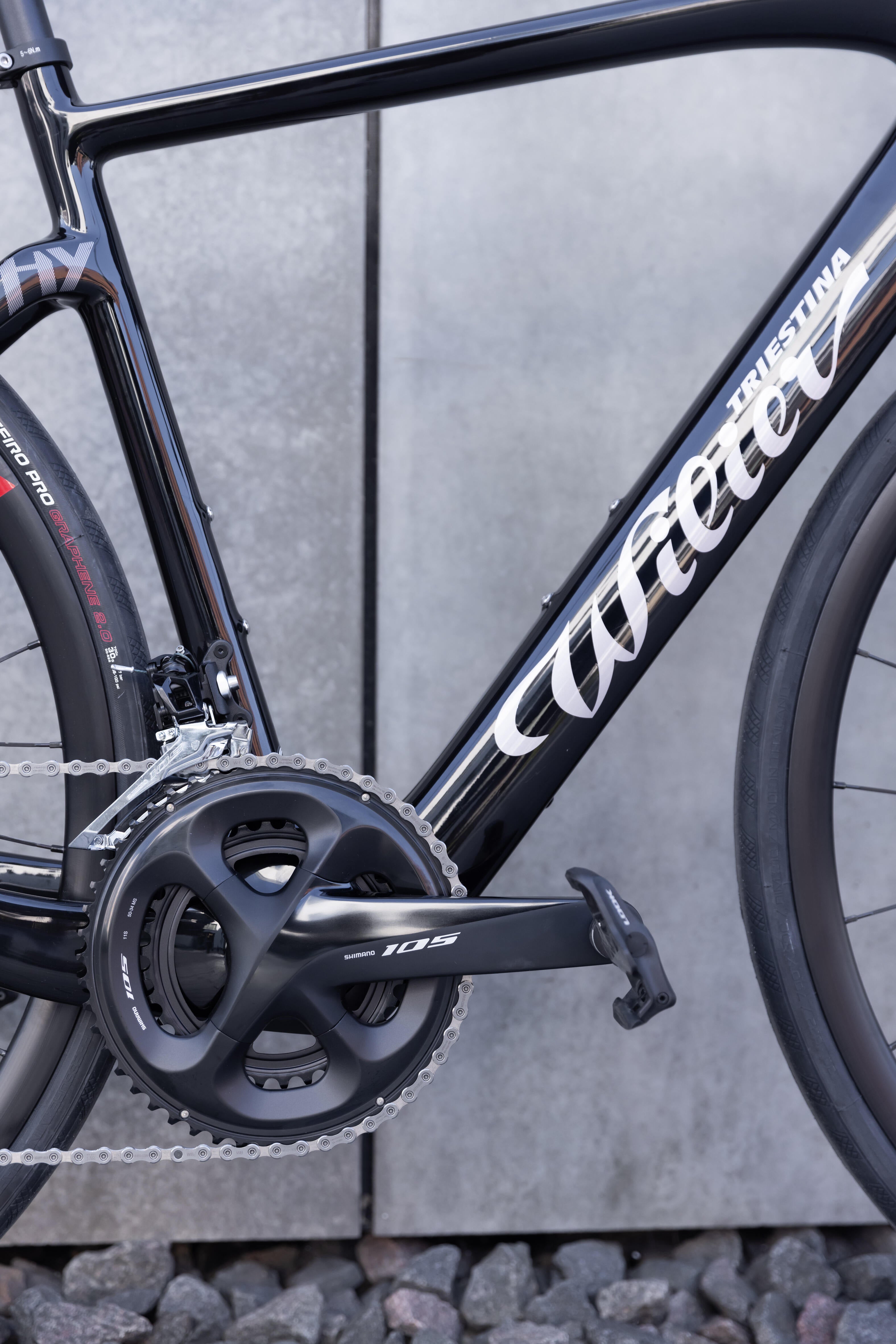 Wilier Cento1 Hybrid 105 / Black, Grey, Red