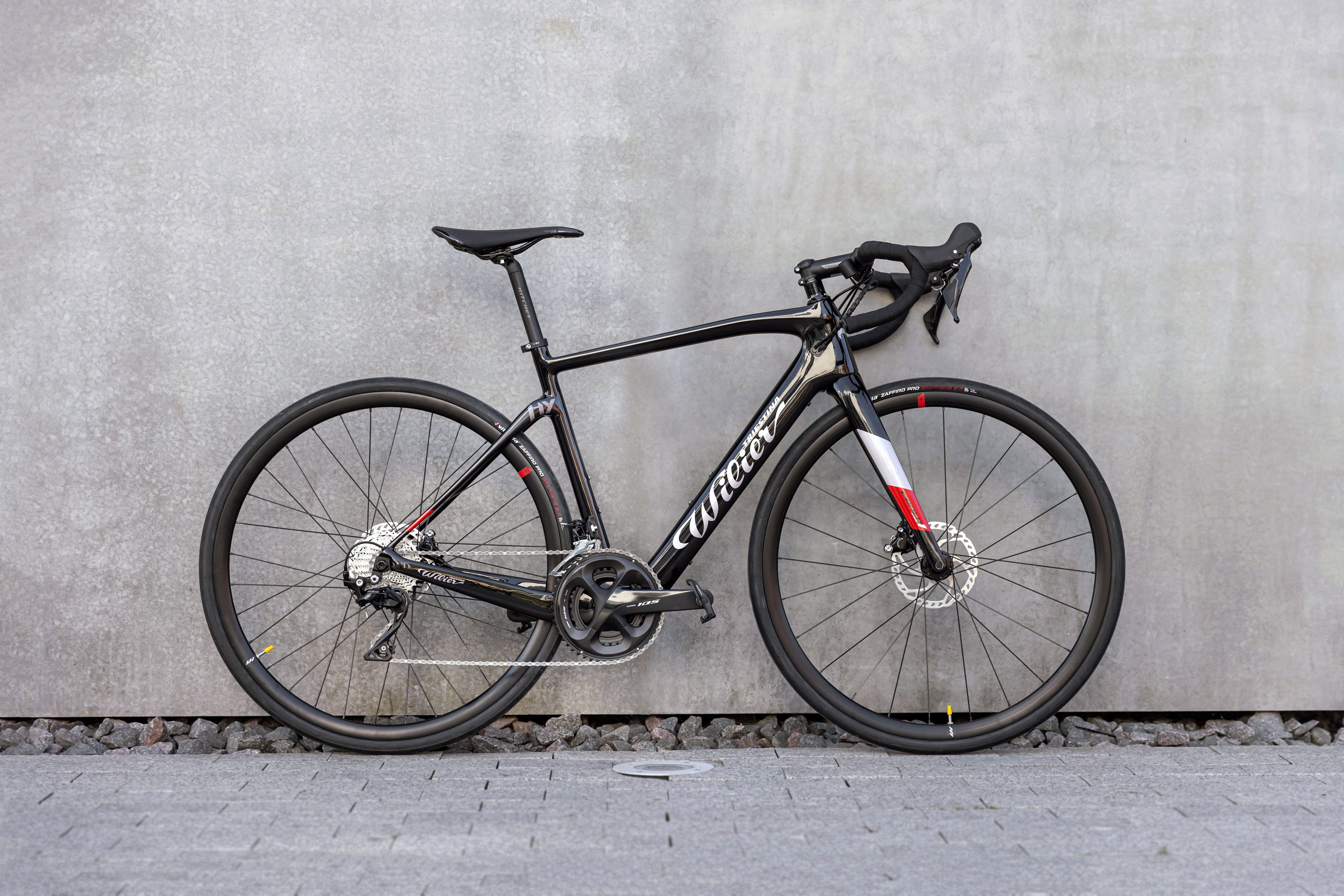 Wilier Cento1 Hybrid 105 / Black, Grey, Red