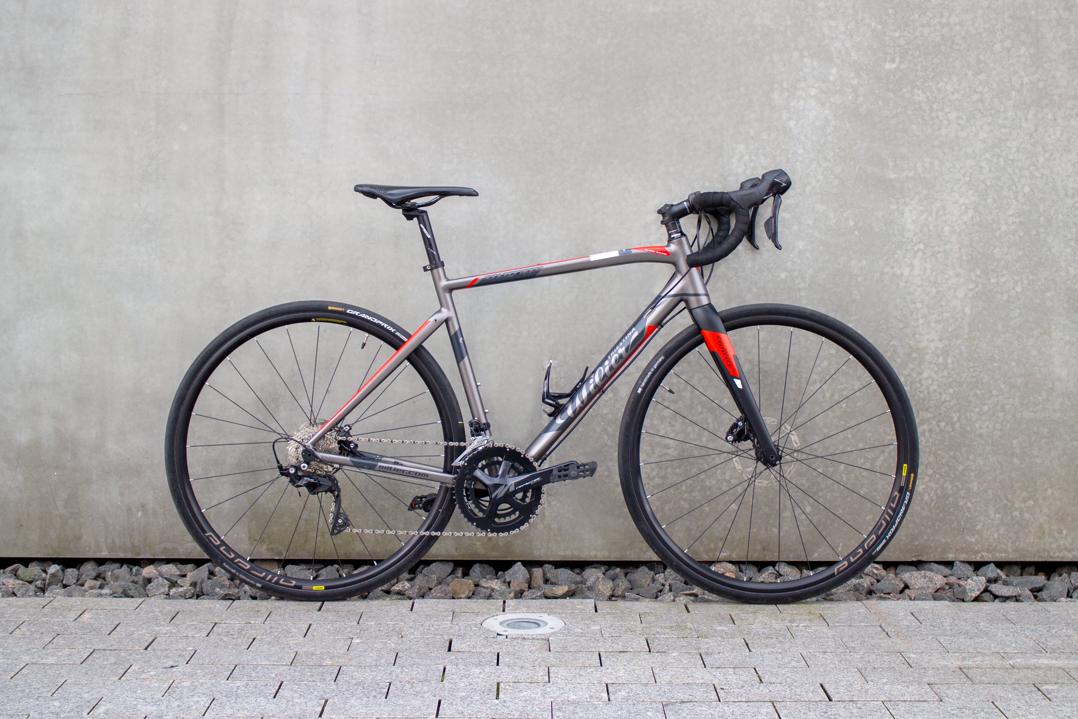 Wilier Montegrappa 105 / Grey Red