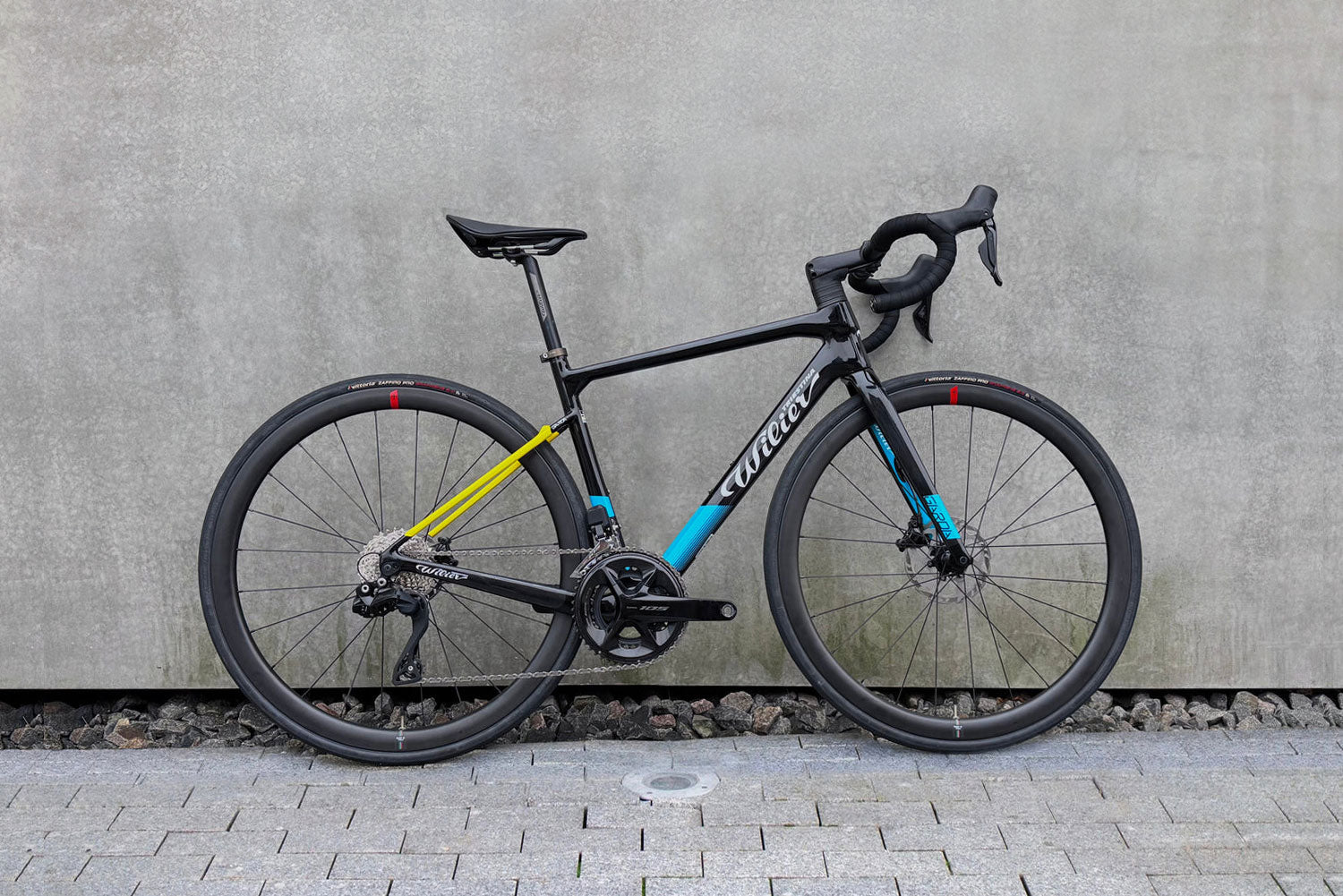Wilier Garda 105 Di2 / Astana